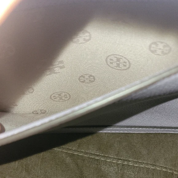 Tory Burch Carter Top Handle Lavender Satchel - Picture 2 of 11